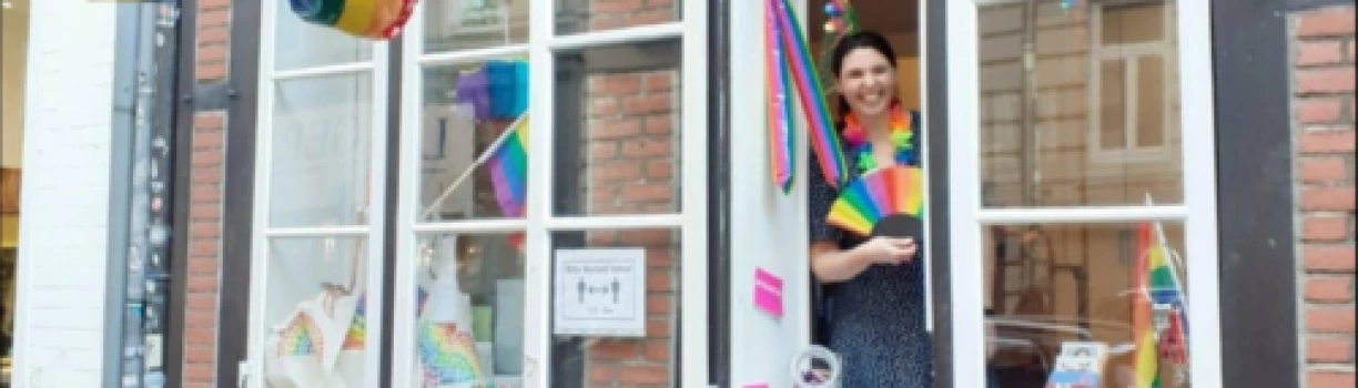 Pride Regenbogen & Aids-Teddy Benefiz-Shop der Aidshilfe — Shopping in Hamburg