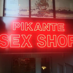 Pikante Sex Factory Sex Shop Cabinas XXX Satisfyer