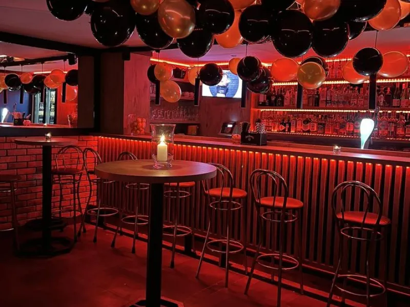Lodi Dodi — Bars & Clubs in Warsaw