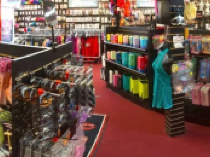 Romantic Depot Queens — Shopping in New York