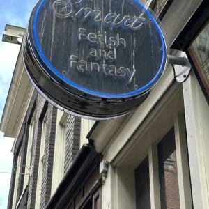 Smart Fetish And Fantasy
