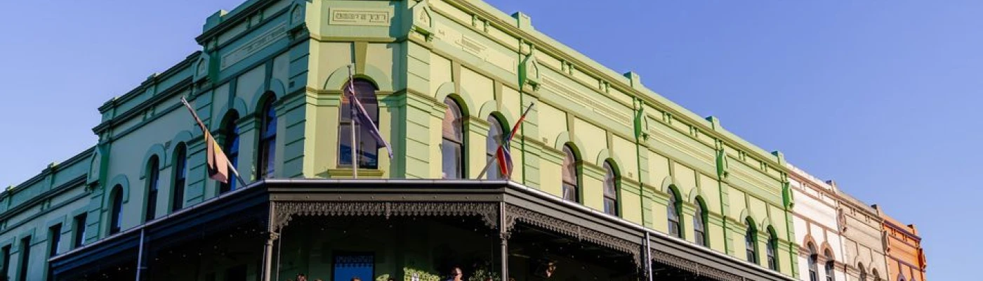 The Newtown Hotel — Bars & Clubs in Sydney