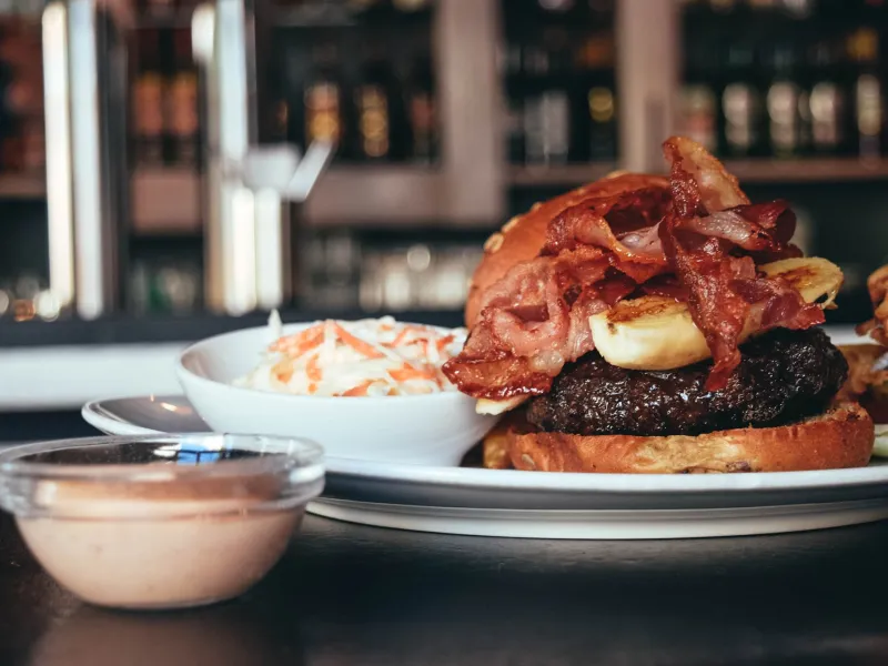 Zsa Zsa Burger — Restaurants & Cafés in Berlin