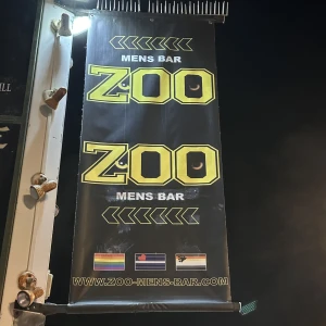 Zoo Mens Bar