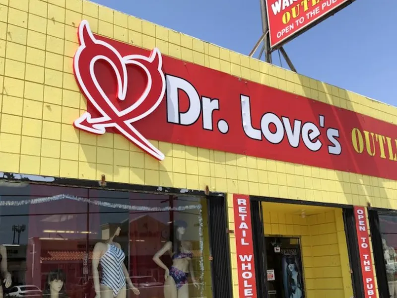 Dr. Love's Outlet — Shopping in Los Angeles