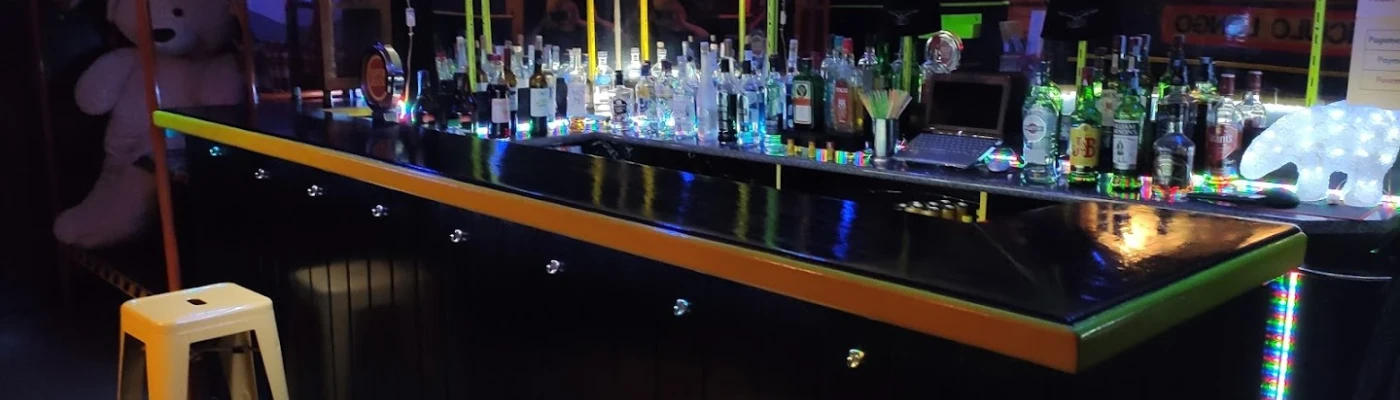 Woof x — Cruise Bars in Lisbon
