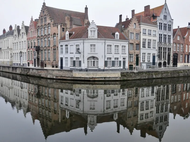 Gay Bruges — city guide