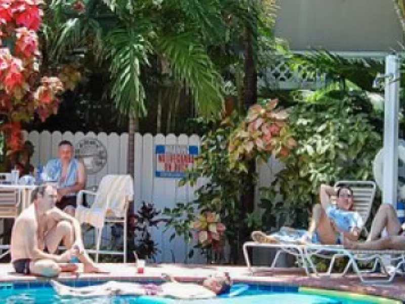 Worthington Guesthouse Resort — Hotels in Fort Lauderdale