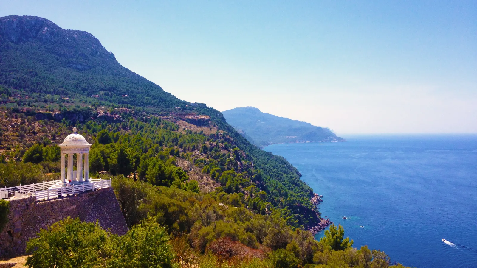 Gay Gay & Nude beaches in Mallorca — cover photo