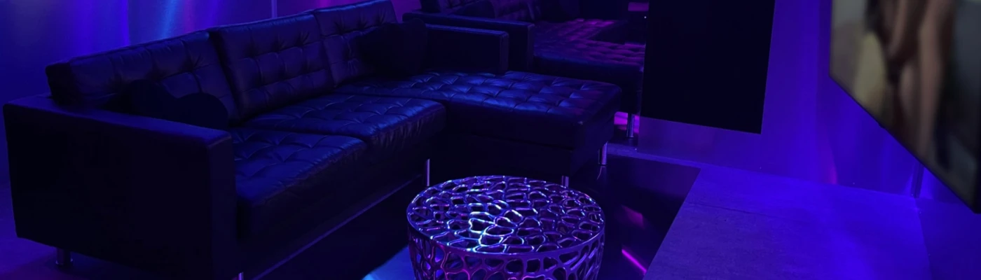 Club Deluxe — Cruise Bars in Gothenburg