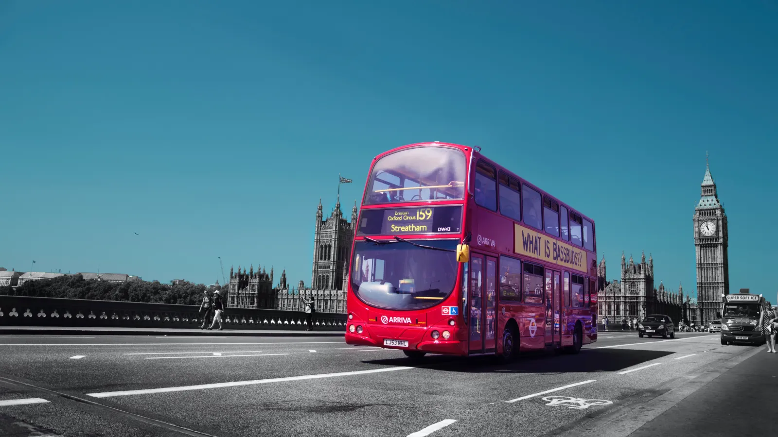 Gay travel guide to United Kingdom — cover photo