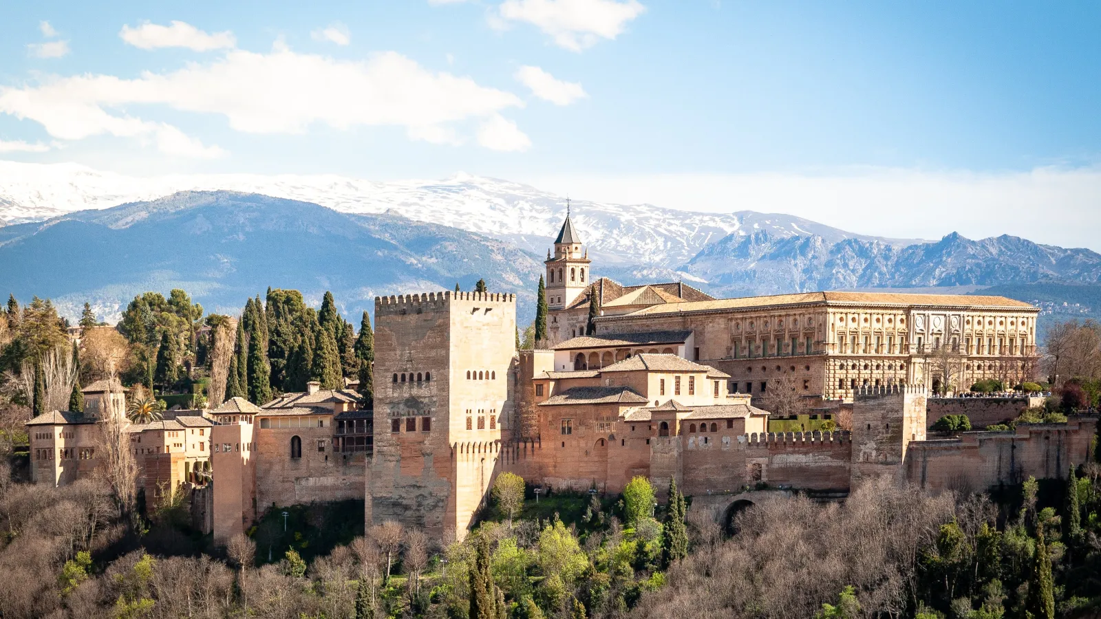 Gay Shopping in Granada — cover photo