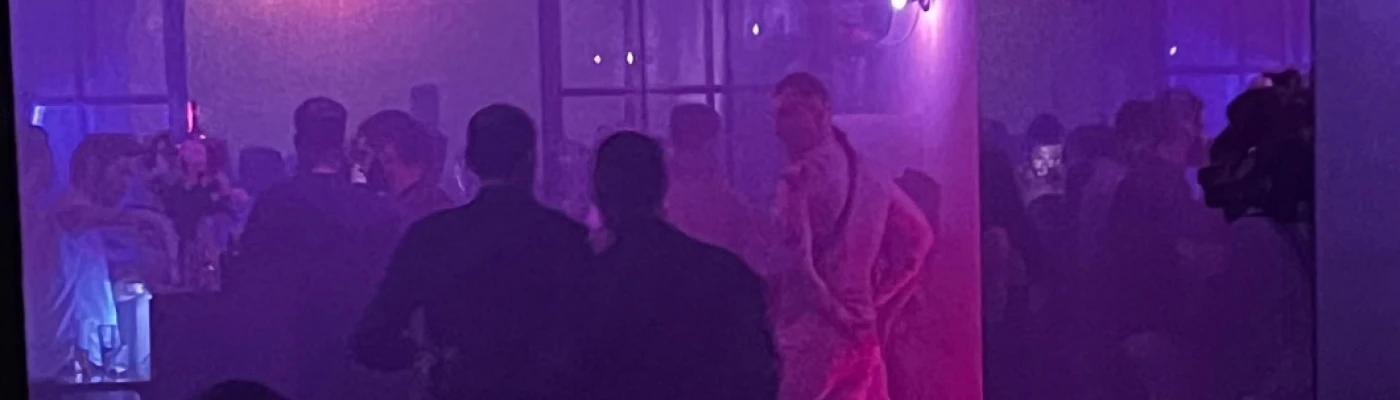 L'uomo — Bars & Clubs in Porto