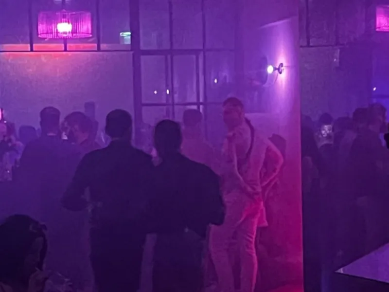 L'uomo — Bars & Clubs in Porto