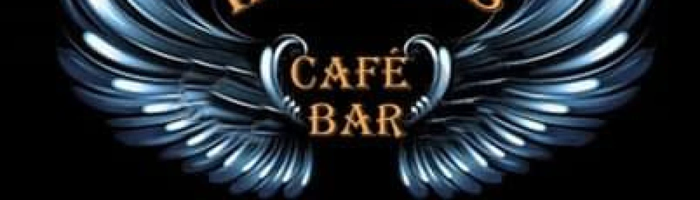 Invictus Café /bar — Bars & Clubs in Porto