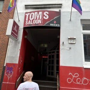 Toms Saloon
