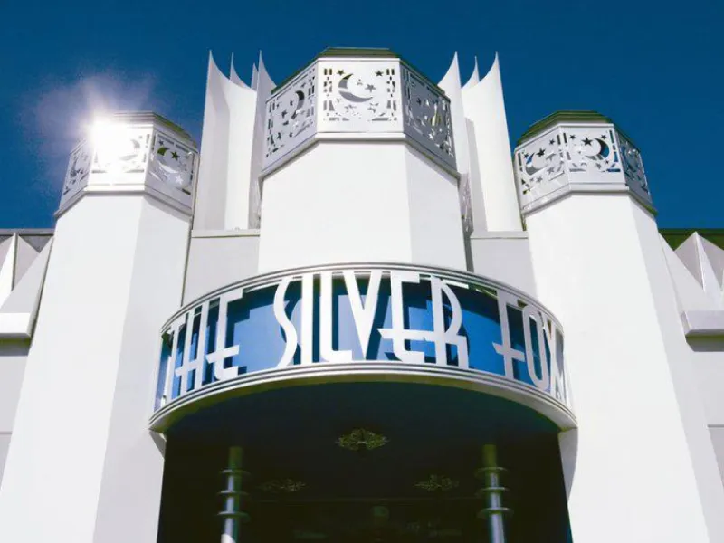 The Silver Fox — Bars & Clubs in Los Angeles
