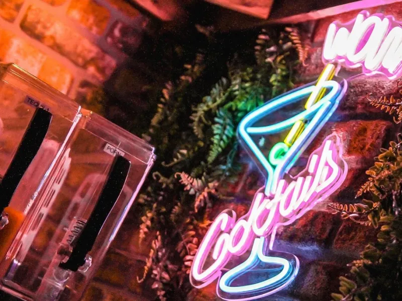 FRIENDS Bar — Bars & Clubs in Bremen