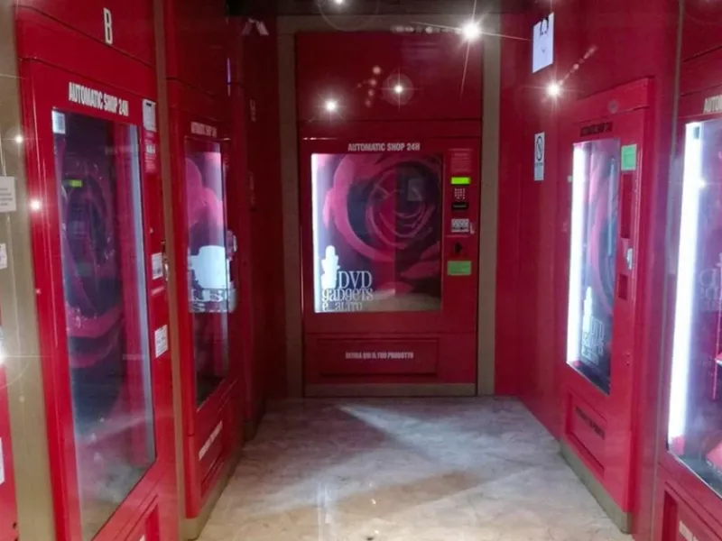 Amore24 The Largest Automatic Sexy Shop In Tuscany — Shopping in Florence