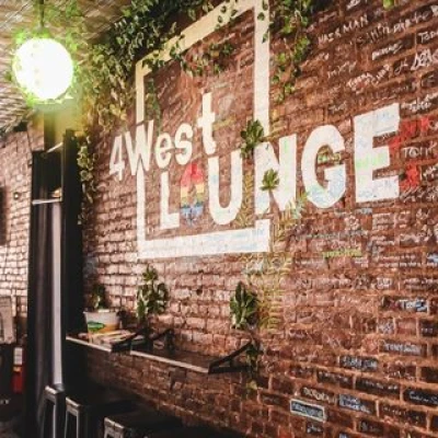 4West Lounge logo