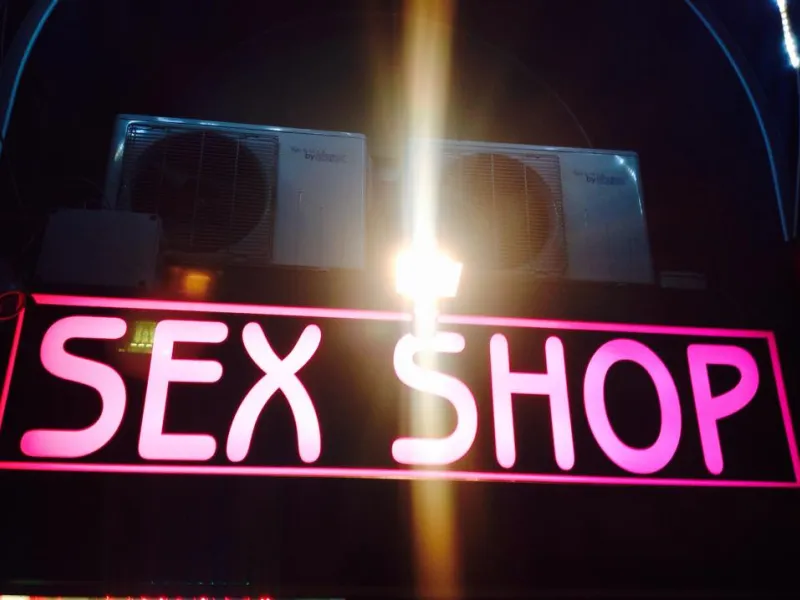 ÁMOR Sex Shop — Shopping in Budapest