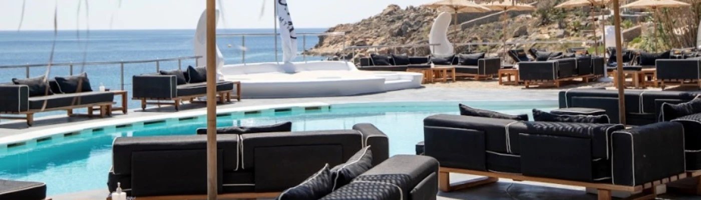 Jackie O’ Beach Club & Restaurant — Restaurants & Cafés in Mykonos