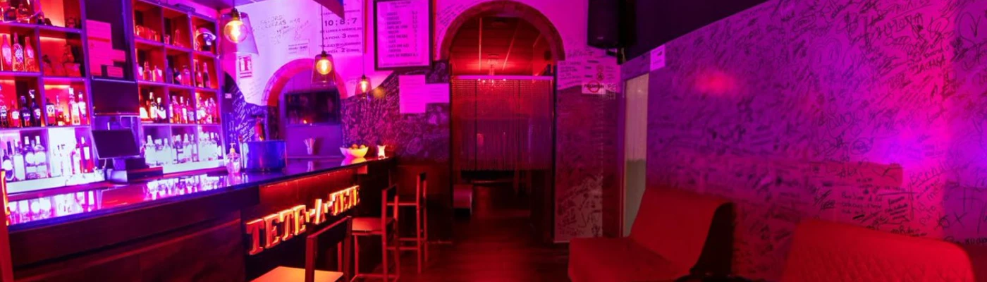 tête-à-tête — Cruise Bars in Valencia