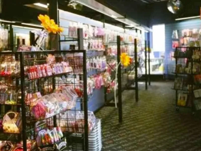 FANTASY Tigard — Shopping in Portland