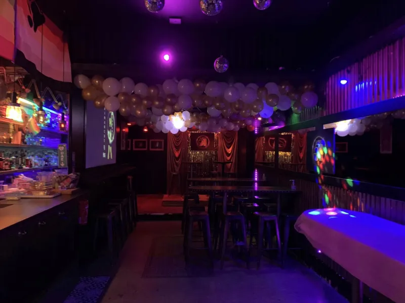 Buster — Bars & Clubs in Bordeaux