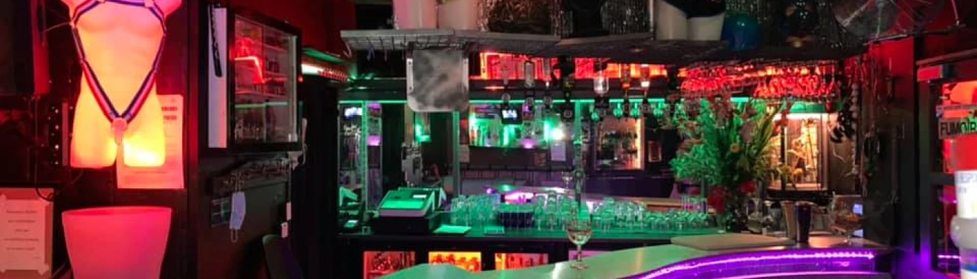 Block Men — Cruise Bars in Nantes