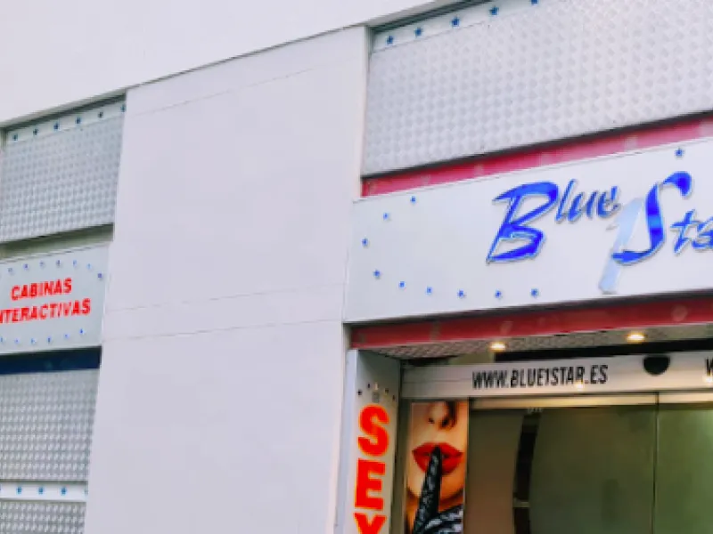 Bluestar Sex Shop Cruising Cabinas Cine XXX Satisfyer — Shopping in Barcelona