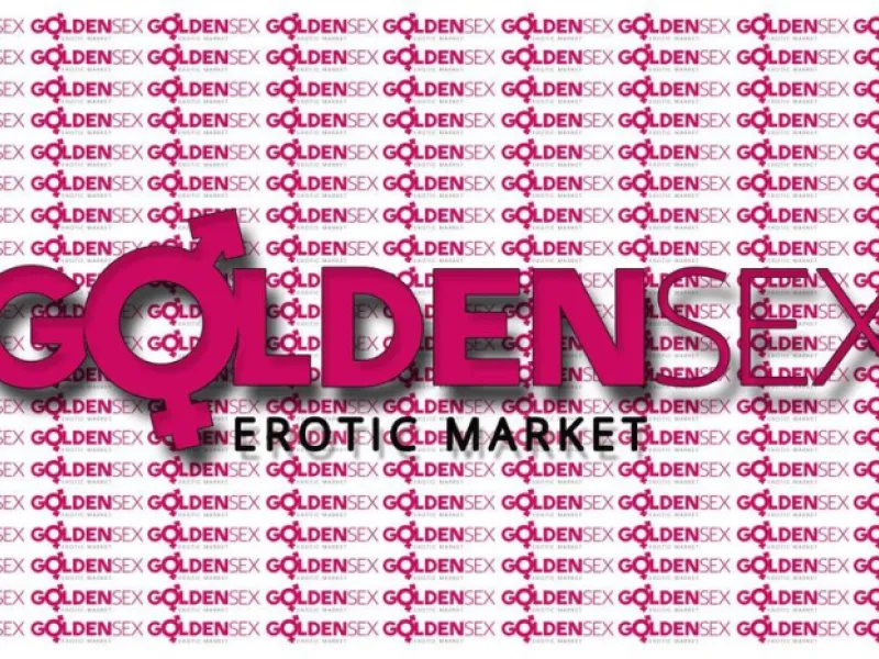 GoldenSex — Shopping in Seville
