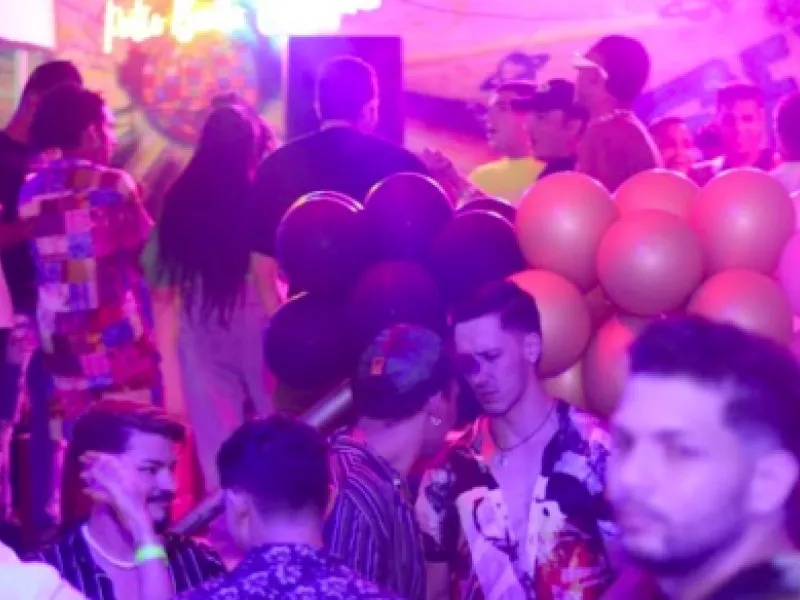 Patio bonito Cartagena — Bars & Clubs in Cartagena