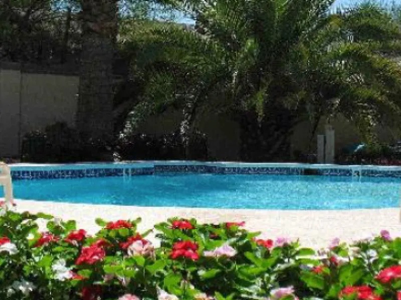 Arizona Sunburst Inn — Hotels in Phoenix