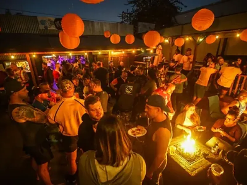 The Hole in the Wall — Bars & Clubs in San Diego