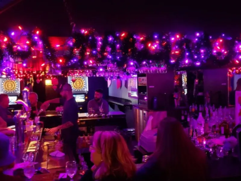 The Closet — Bars & Clubs in Chicago
