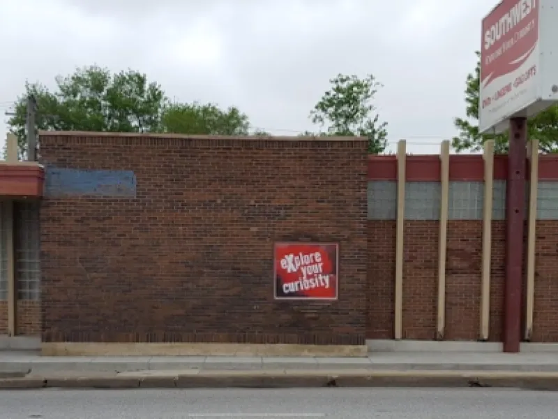 Southwest Book & Video — Shopping in Chicago