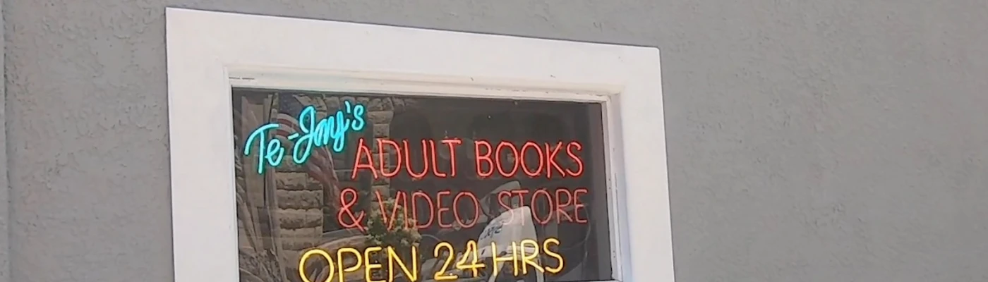 Te-Jay's Adult Books — Shopping in Chicago