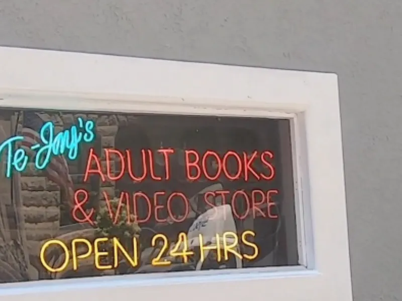 Te-Jay's Adult Books — Shopping in Chicago