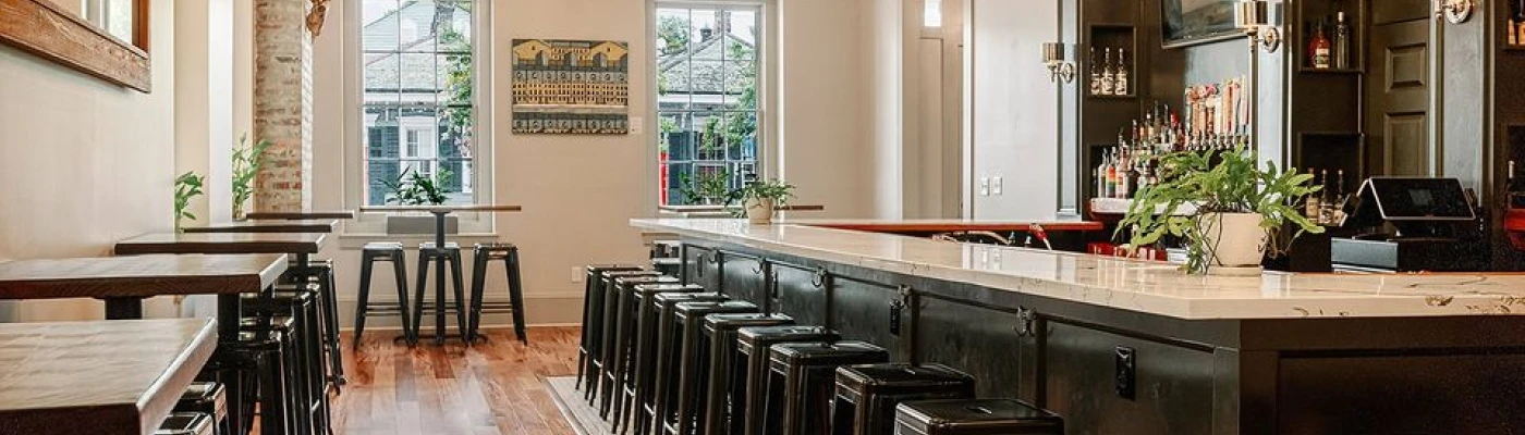 American Townhouse — Restaurants & Cafés in New Orleans