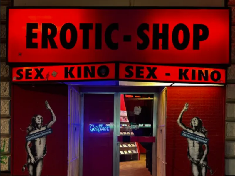 Erotic Shop Sex-Kino — Cruise Bars in Hamburg