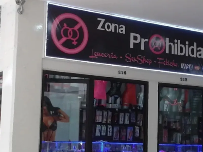 Zona Prohibida 2 — Shopping in Medellin