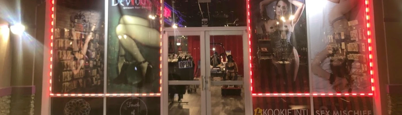 Deja Vu Presents The Dark Side: A Fetish Store — Shopping in Las Vegas