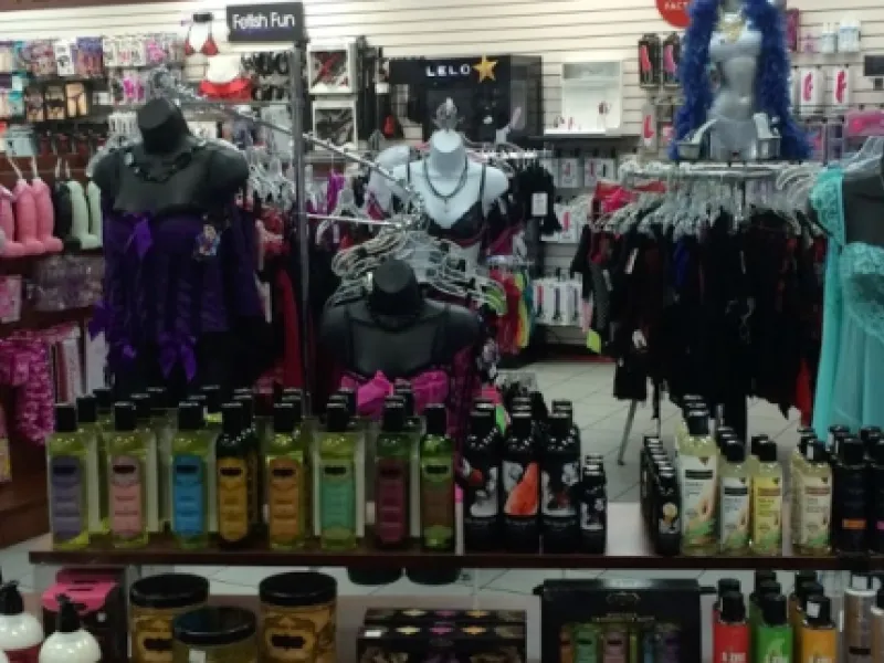 Romantix — Shopping in New Haven
