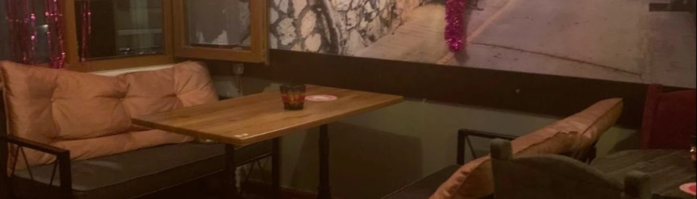 Cafe Mor Kedi — Restaurants & Cafés in Istanbul