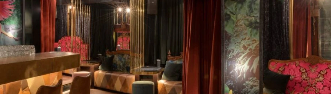 Free Willie — Bars & Clubs in Amsterdam