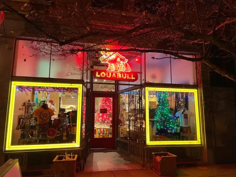 Louabull — Shopping in Louisville