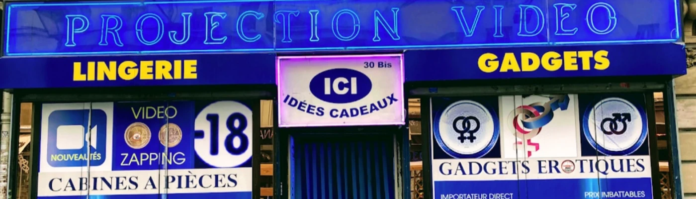 Le 30 Sex Shop — Shopping in Paris