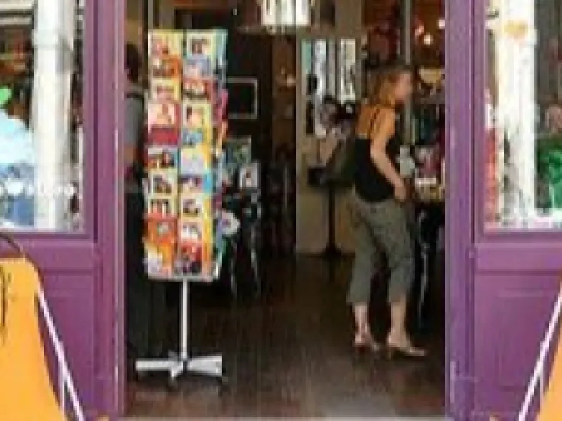 Passage du Désir Paris Lovestore Saint Martin — Shopping in Paris