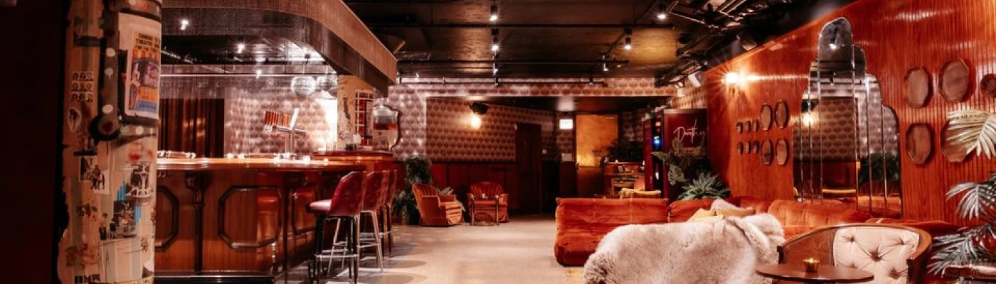 Dorothy — Bars & Clubs in Chicago
